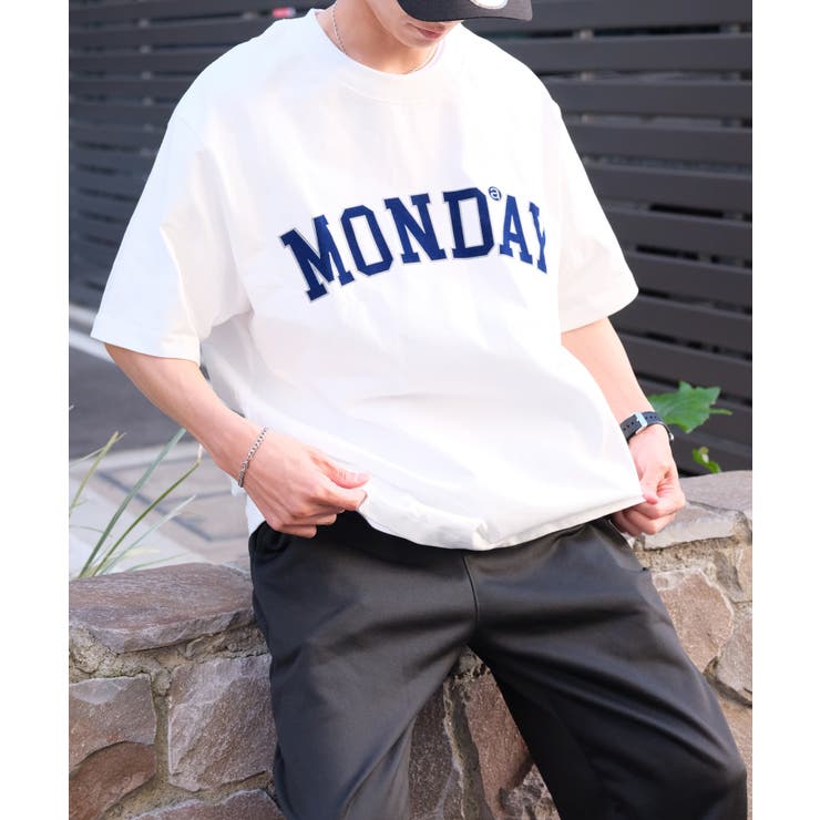 College Logo Monday Frocky T-shirt | AVENT | 詳細画像13 