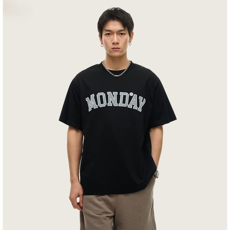 ブラック | College Logo Monday Frocky T-shirt | AVENT