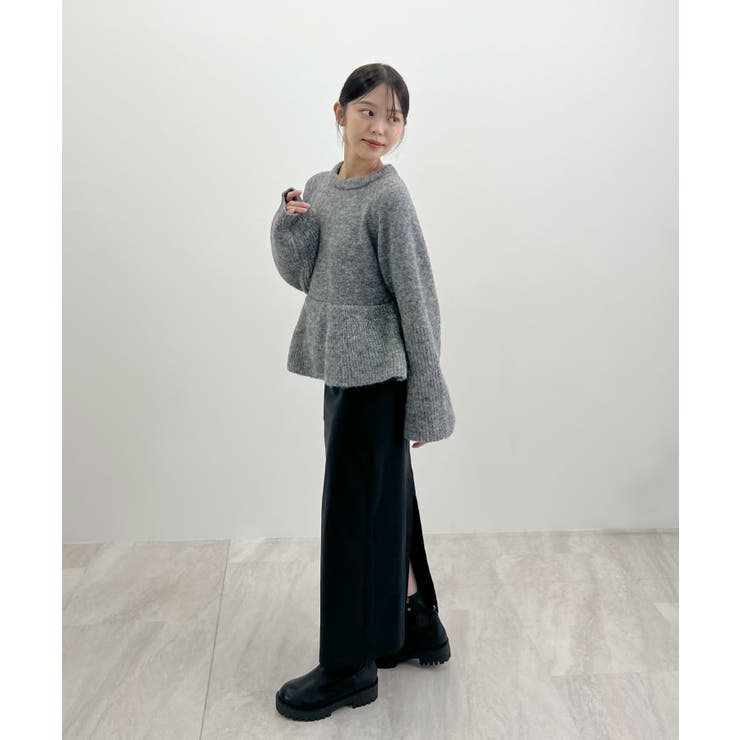ふんわり袖で可愛さUP。ボリューム袖ペプラムニットトップス | futier land | 詳細画像18 
