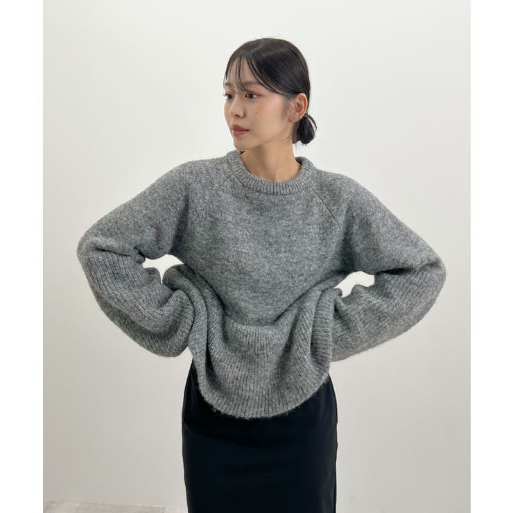 ふんわり袖で可愛さUP。ボリューム袖ペプラムニットトップス | futier land | 詳細画像20 