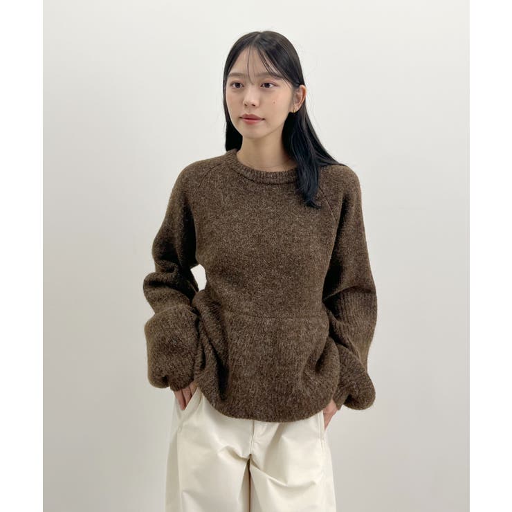 ふんわり袖で可愛さUP。ボリューム袖ペプラムニットトップス | futier land | 詳細画像10 