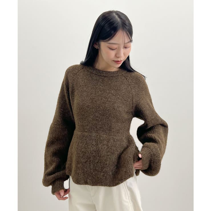 ふんわり袖で可愛さUP。ボリューム袖ペプラムニットトップス | futier land | 詳細画像13 