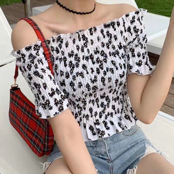 【THEAIRTOWN】オフショルダーシャーリングシャツトップ♡ シャーリング トップス オフショルダー[品番:FI000006208