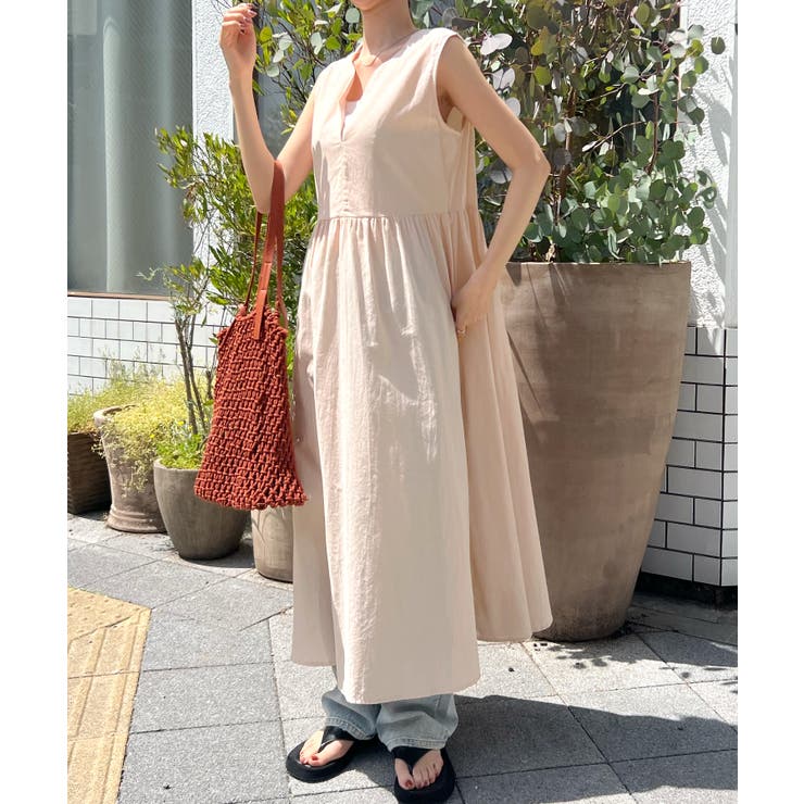 リネン無地Vネックワンピースロング夏 夏は涼しくリネンで過ごす》リネンVネックロングワンピース