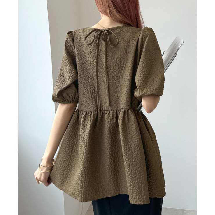 ポコポコ立体的なふんわりシルエット♪ ふくれジャガードペプラムブラウス | futier land | 詳細画像29 