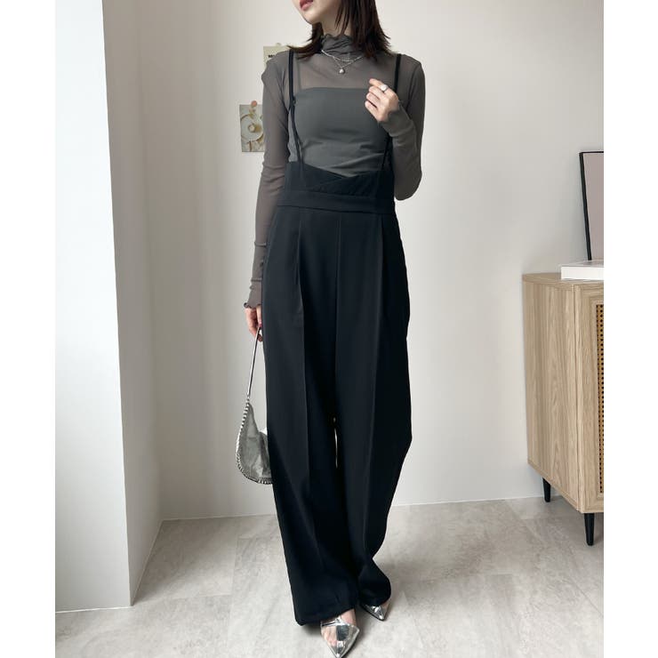 ブラック | スタイルアップ効果で美脚を叶える。ハイウエストキャミサロペットスラックス | futier land