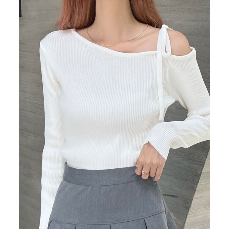 オトナリボンかわいい。ショルダーリボンリブニットトップス