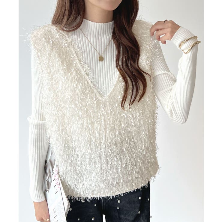 華やかさ導くプラスコーデへ。深Vネックショート丈フリンジベスト/2WAY