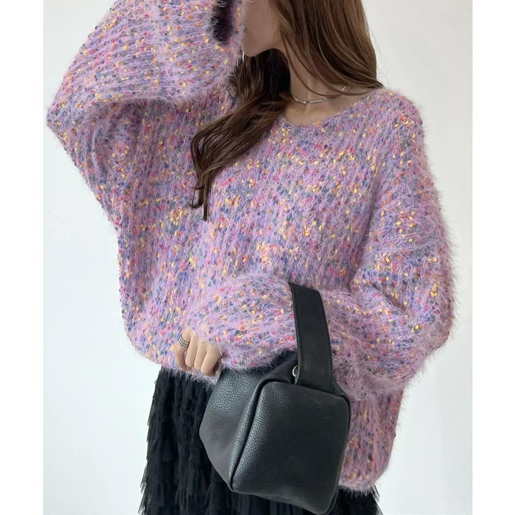 さりげないカラフルMIXが遊び心のVネックニットトップス[品番