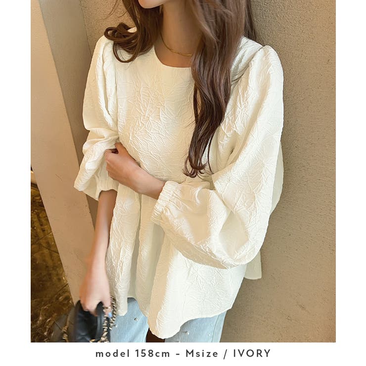 たっぷりのギャザーとボリューム袖が映える。バルーンスリーブチュニックブラウス | futier land | 詳細画像5 