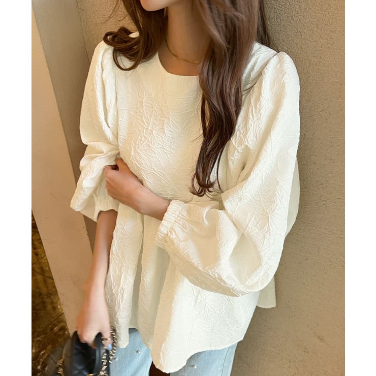 たっぷりのギャザーとボリューム袖が映える。バルーンスリーブチュニックブラウス | futier land | 詳細画像9 