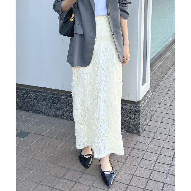 アイボリー | 立体感ある魅力。ラインレースストレートスカート | futier land