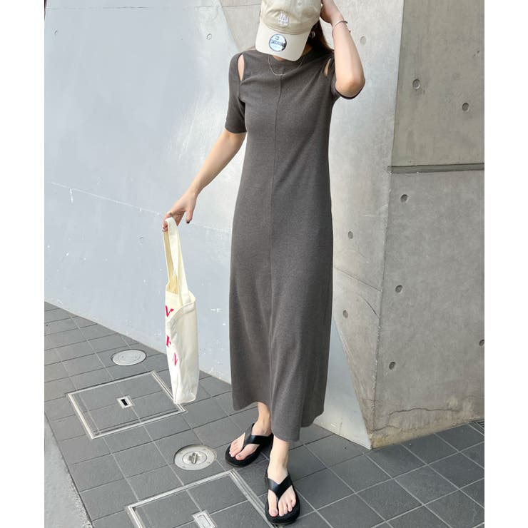 さりげなく肌見せを叶える。カットアウトリブカットソーワンピース | futier land | 詳細画像30 