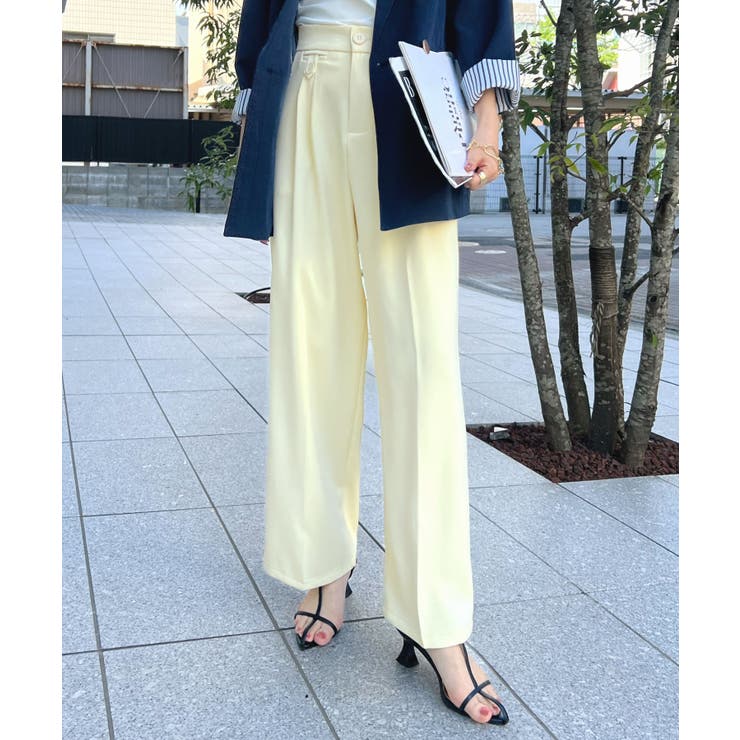 綺麗ライン大人しなやかの落ち感。ハイウエストツータック