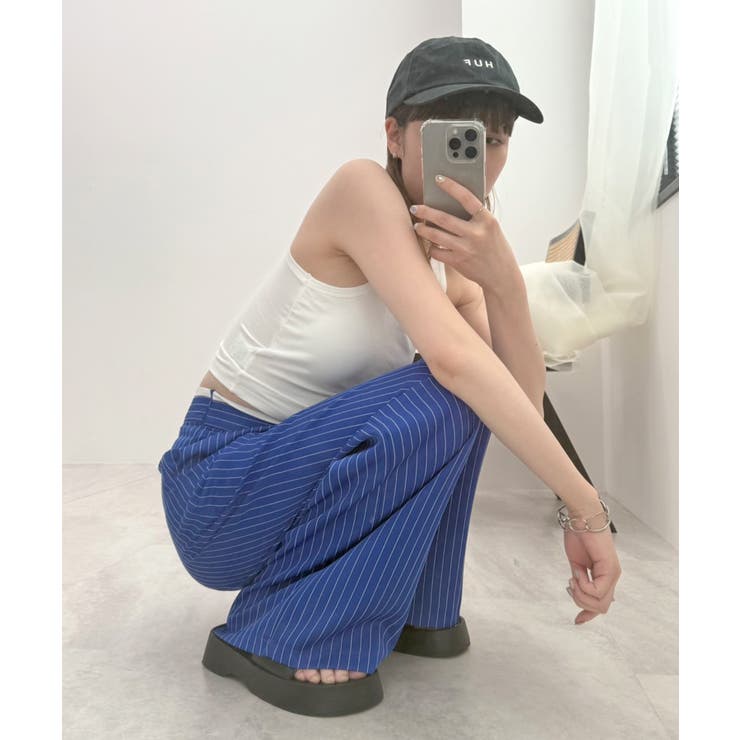 ブルー