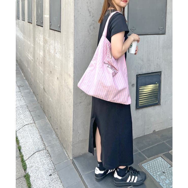 刺繍とリボン刺繍のワンピース୨୧大人サイズ　ドール服　アウトフィット 刺繍とリボン刺繍のワンピース୨୧大人サイズ ドール服 アウト
