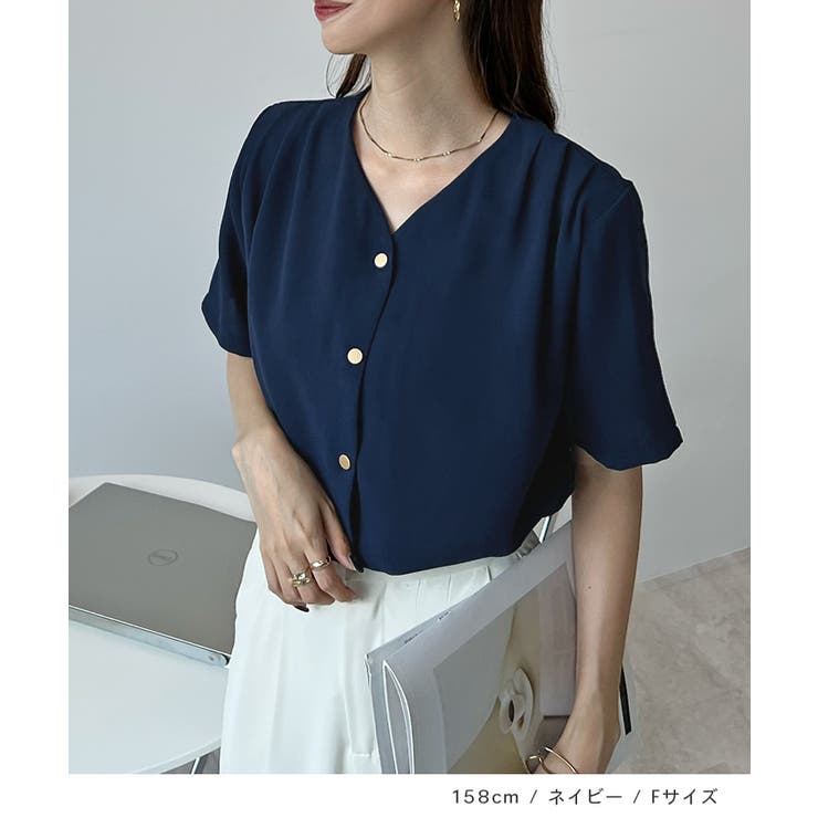金ボタンで上品見える。ショルダータックVネック半袖ブラウス | futier land | 詳細画像9 