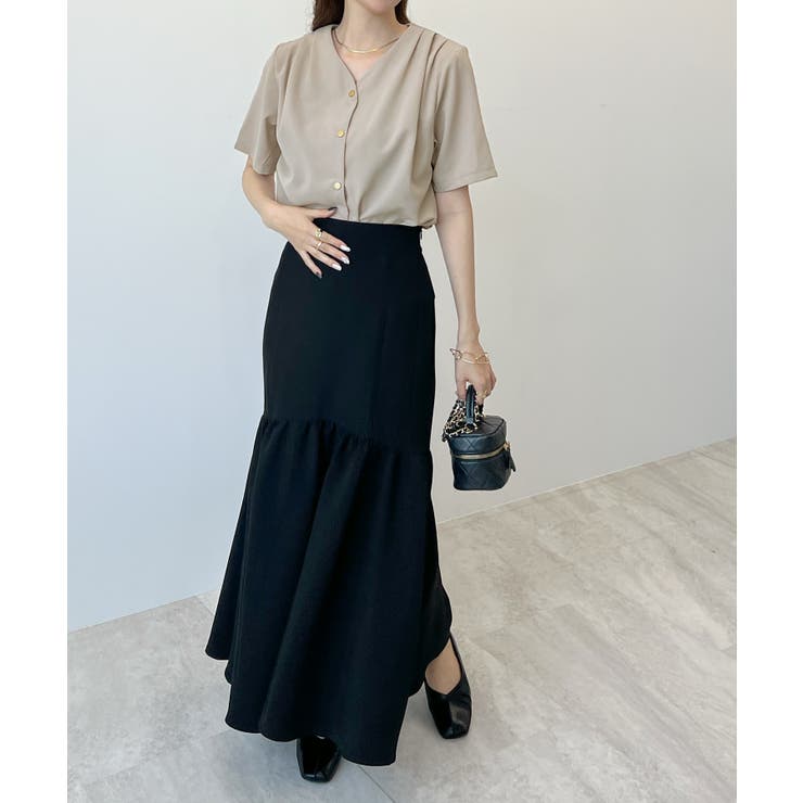 金ボタンで上品見える。ショルダータックVネック半袖ブラウス | futier land | 詳細画像20 