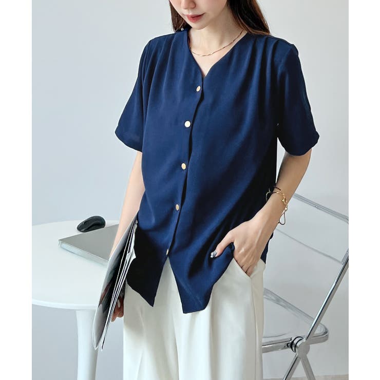 金ボタンで上品見える。ショルダータックVネック半袖ブラウス | futier land | 詳細画像29 