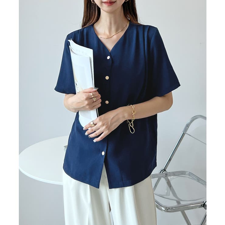 金ボタンで上品見える。ショルダータックVネック半袖ブラウス | futier land | 詳細画像28 