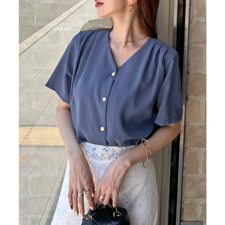 金ボタンで上品見える。ショルダータックVネック半袖ブラウス | futier land | 詳細画像25 