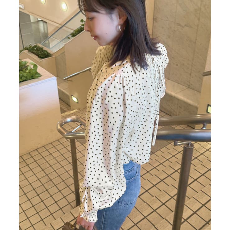 大人ブラウスの抜け感。ハイネックバルーンスリーブブラウス | futier land | 詳細画像52 