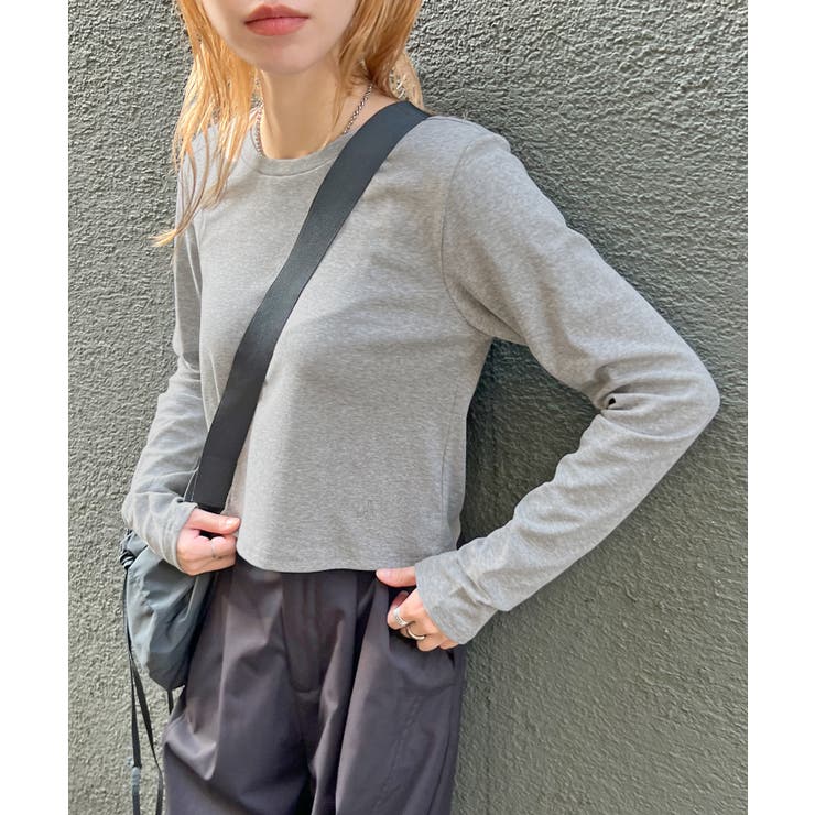 グレー(ショートver) | ワンポイントでさりげなく。ワンポイント刺繍クルーネックロンT | futier land