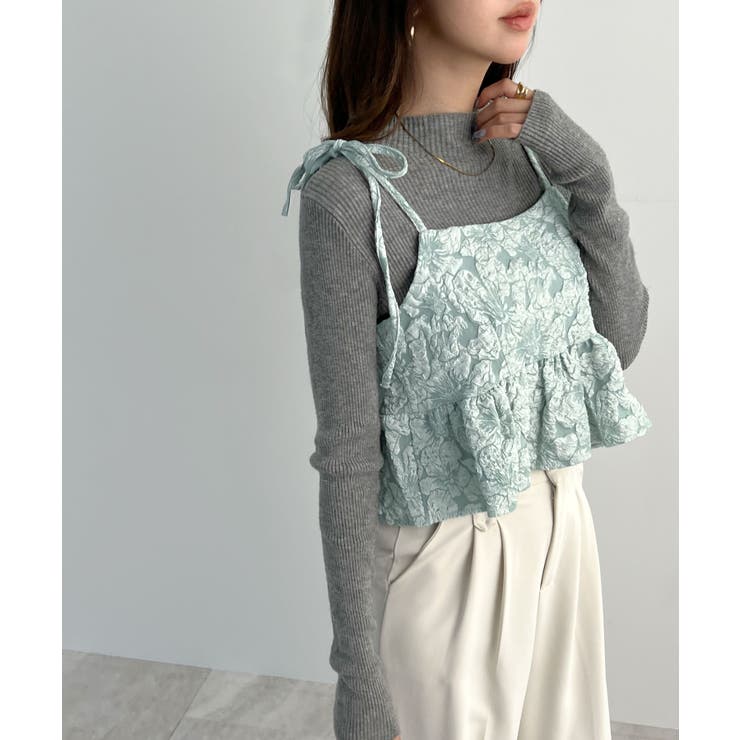 肩のリボンが映える。ジャガードフラワービスチェ[品番：FI000008923