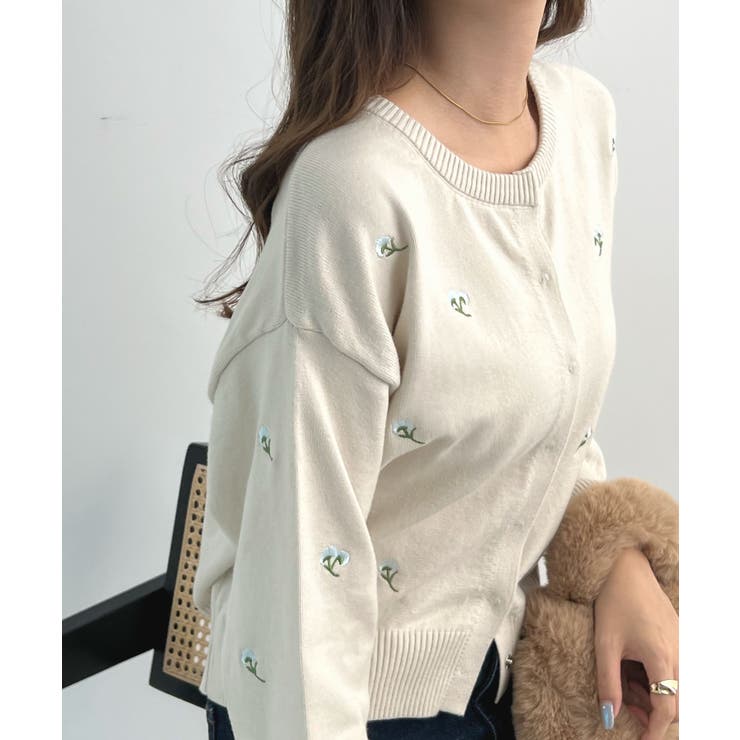 さりげない花刺繍で大人かわいく。フラワー刺繍カーディガン | futier land | 詳細画像1 