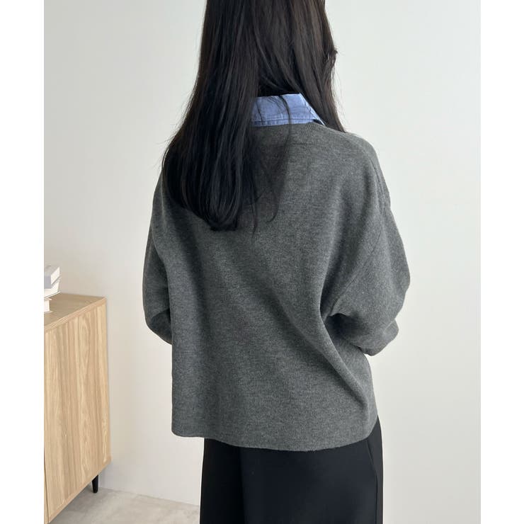 重ね着いらずで旬顔に。シャツ襟付きポロニット | futier land | 詳細画像11 