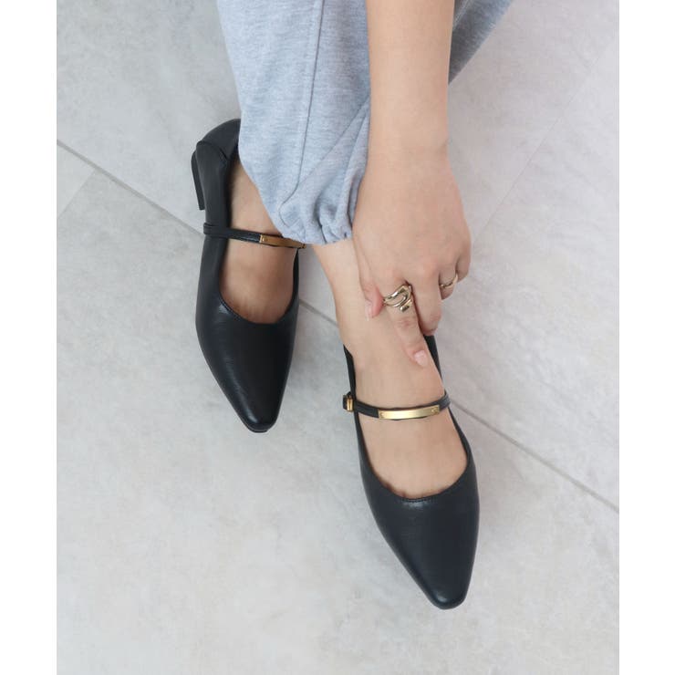 ひときわ輝く足元のワンポイント。メタルモチーフストラップパンプス | futier land | 詳細画像15 