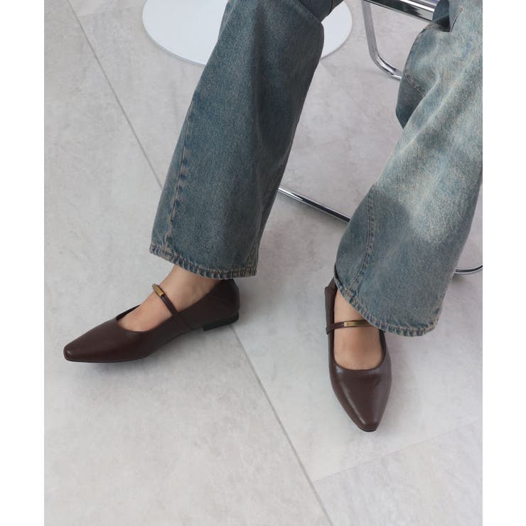 ひときわ輝く足元のワンポイント。メタルモチーフストラップパンプス | futier land | 詳細画像20 