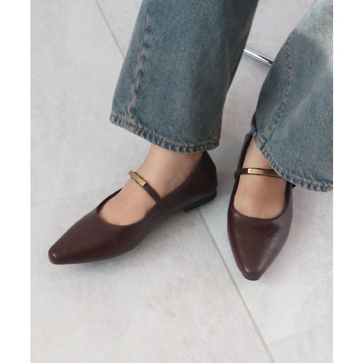 ひときわ輝く足元のワンポイント。メタルモチーフストラップパンプス | futier land | 詳細画像19 