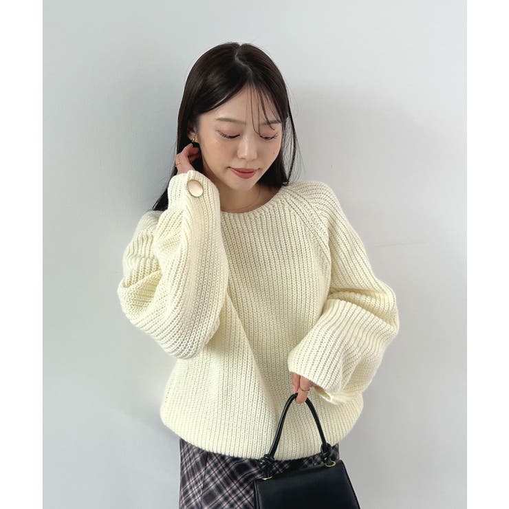 上品溢れるアクセント。袖ボタンKNIT | futier land | 詳細画像14 