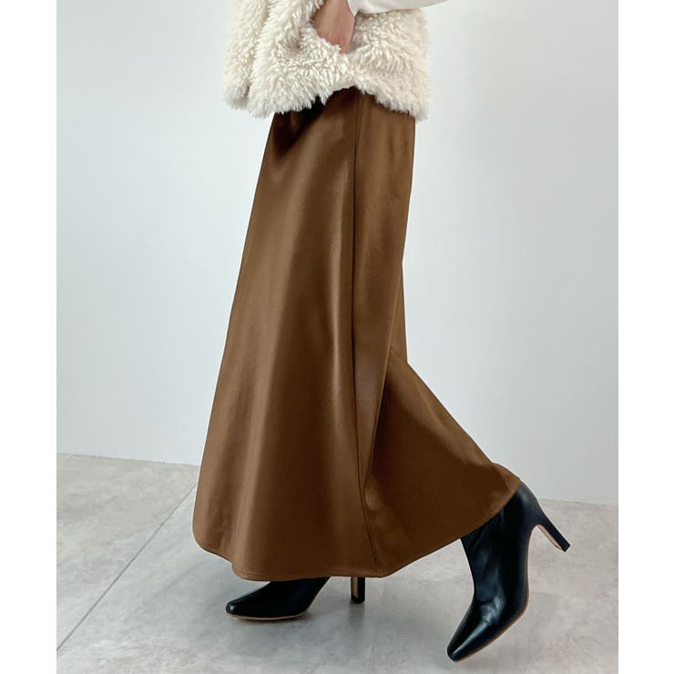 上品なツヤで洗練スタイルに。厚地サテンスカート | futier land | 詳細画像18 