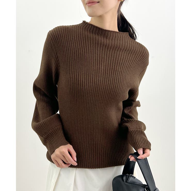 ふっくらふんわり暖かい。ボトルネックバルーン袖ニットプルオーバー