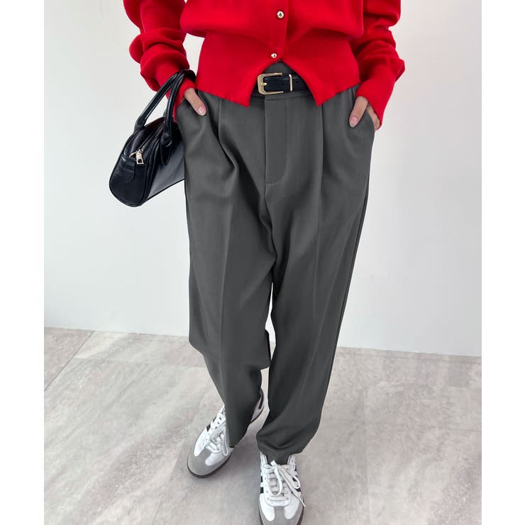 脚長効果抜群の美脚ライン。センタータックテーパードパンツ | futier land | 詳細画像22 