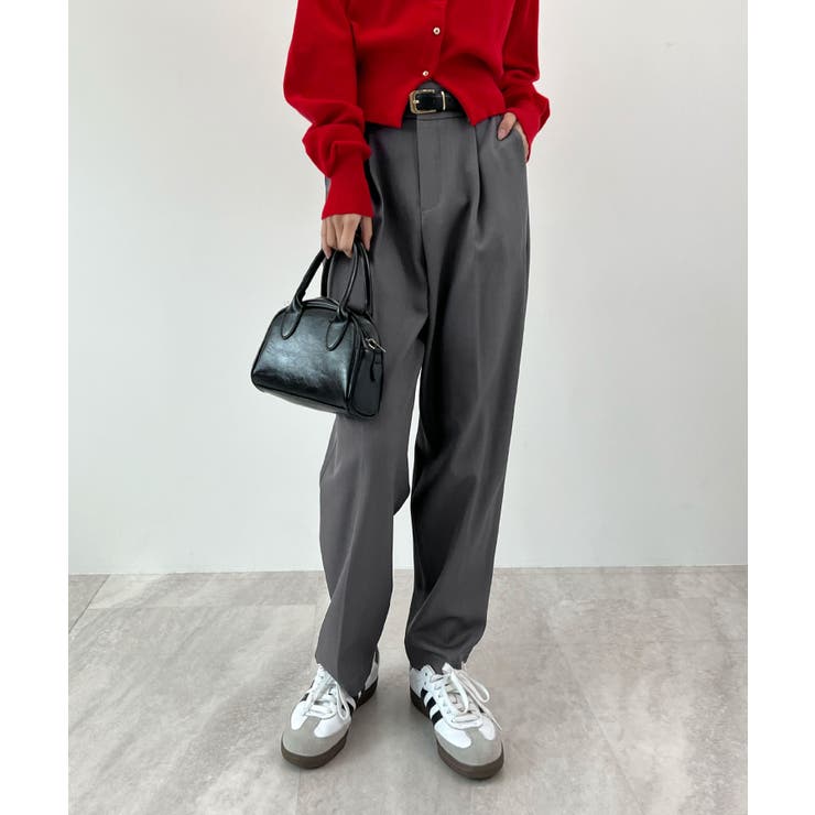 脚長効果抜群の美脚ライン。センタータックテーパードパンツ | futier land | 詳細画像26 