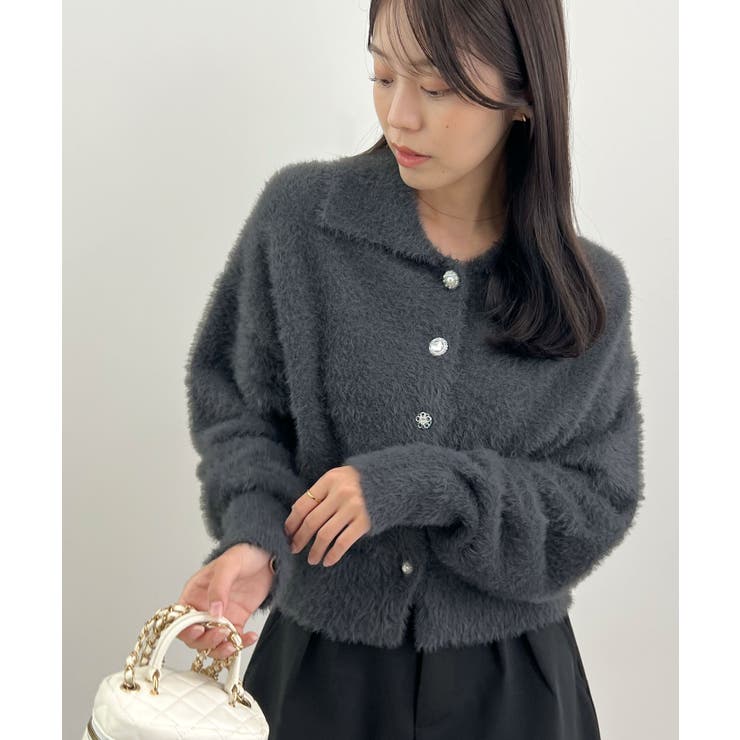 甘すぎない可愛さを纏う。ふわもこビジューボタンカーディガン | futier land | 詳細画像21 