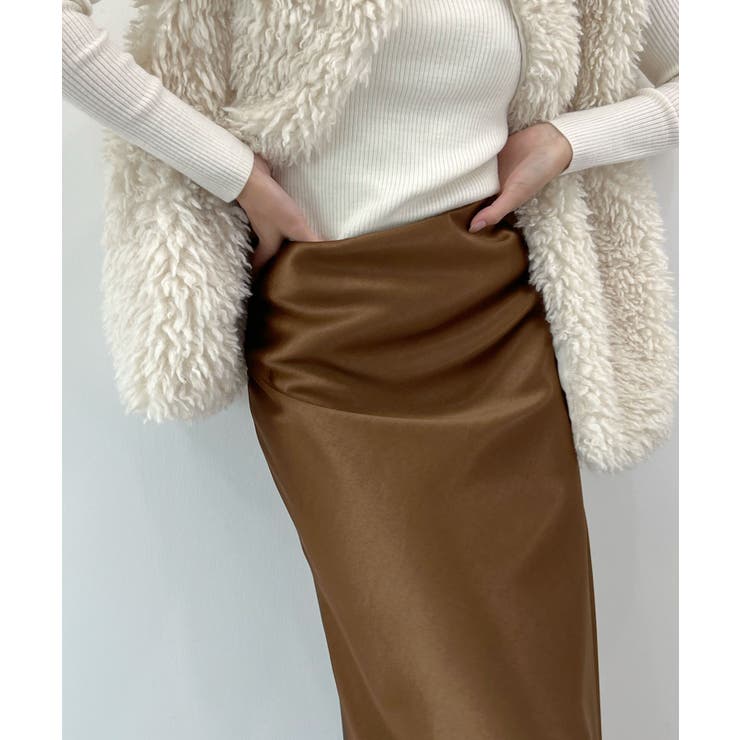 上品なツヤで洗練スタイルに。厚地サテンスカート | futier land | 詳細画像16 