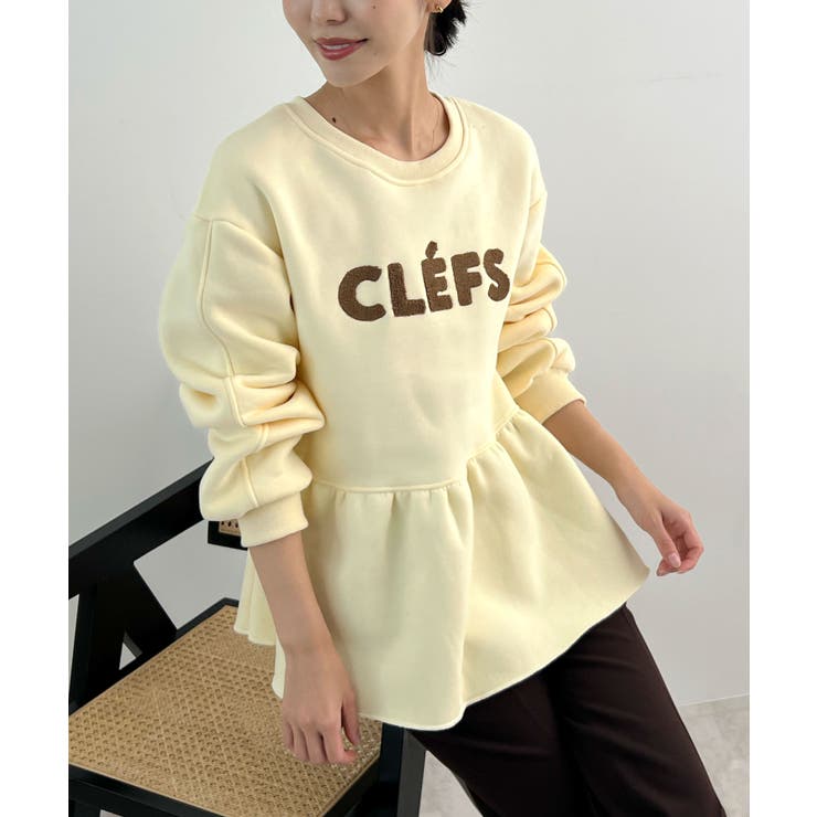 クリーム | 裾のフリルが映える！CLEFSロゴフリルスウェット | futier land