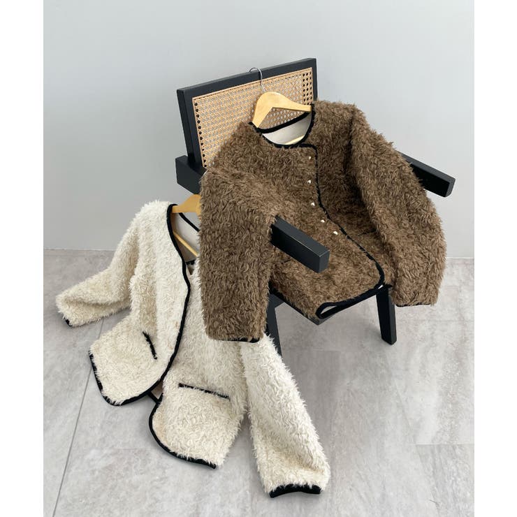 ふんわり大人かわいい。配色パイピングノーカラーボアコート | futier land | 詳細画像21 