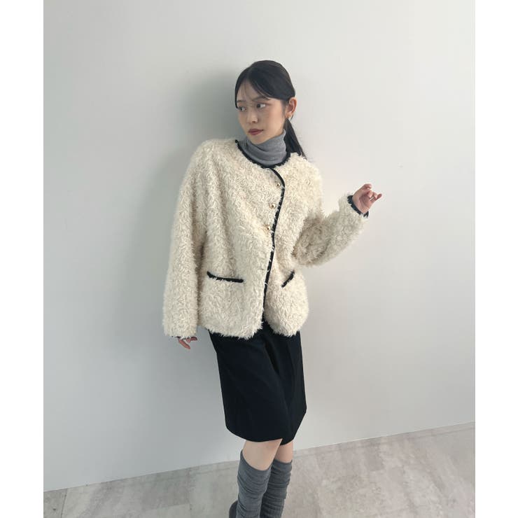 ふんわり大人かわいい。配色パイピングノーカラーボアコート | futier land | 詳細画像18 