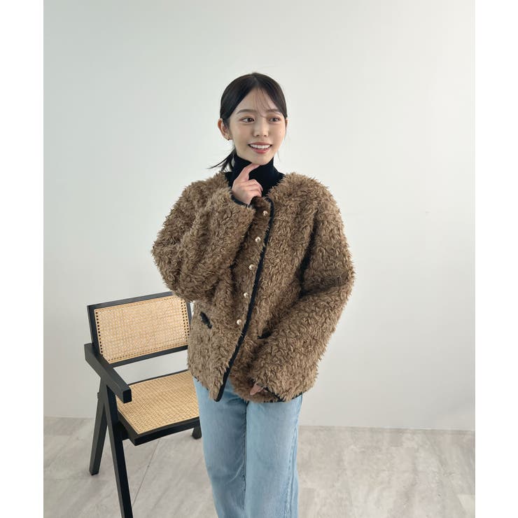 ふんわり大人かわいい。配色パイピングノーカラーボアコート | futier land | 詳細画像16 