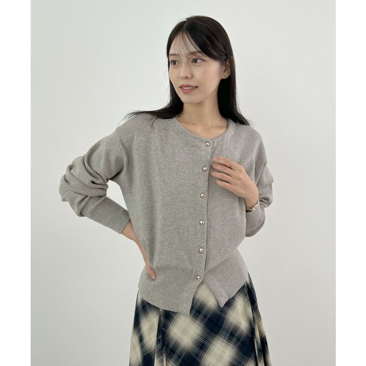 金ボタンが上品さが生まれる。ゴールドボタンラウンドネックニットカーディガン | futier land | 詳細画像39 