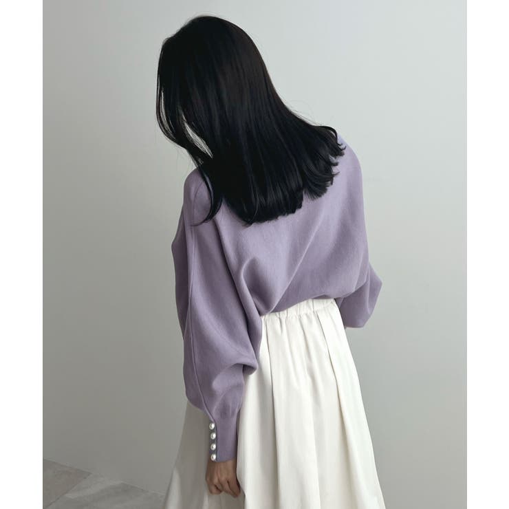 上品な大人のキレイめスタイル。袖口パールドルマンニット | futier land | 詳細画像25 