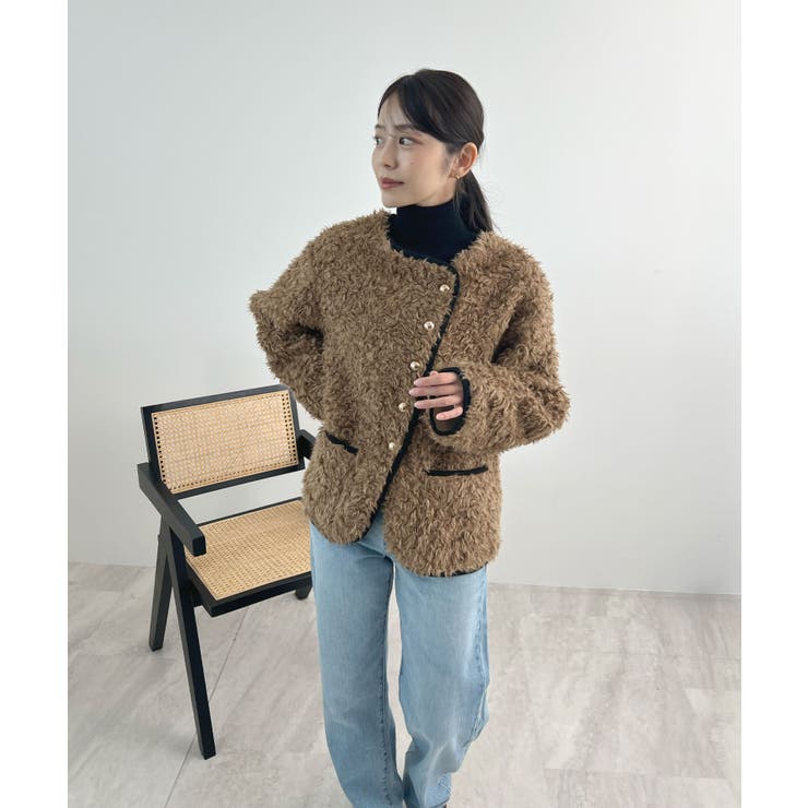 ふんわり大人かわいい。配色パイピングノーカラーボアコート | futier land | 詳細画像14 