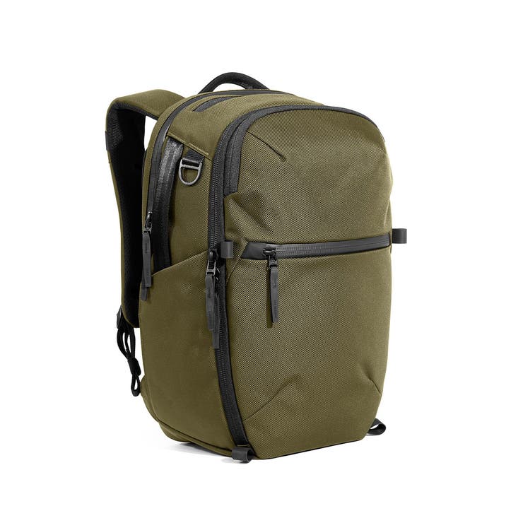 OLIVE | エアー リュック Aer | ギャレリア Bag＆Luggage
