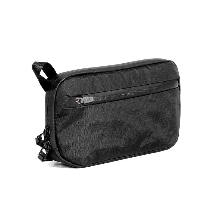 BLACK | エアー ポーチ Aer | ギャレリア Bag＆Luggage