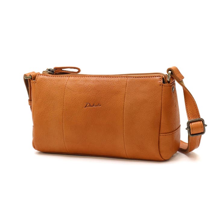 ダコタ ショルダーバッグ キャメルブラウン 美品 レザー 中古 Dakota クロスボディ メッセンジャー 定番 人気 女性 レディース 通勤 通学 仕事 ビジネス 革 お洒落 シンプル カジュアル エレガント 斜め掛け 肩掛け 茶色 Dakota - ダコタ ショルダーバッグ キャメルブラウン 美品 レザー 中古